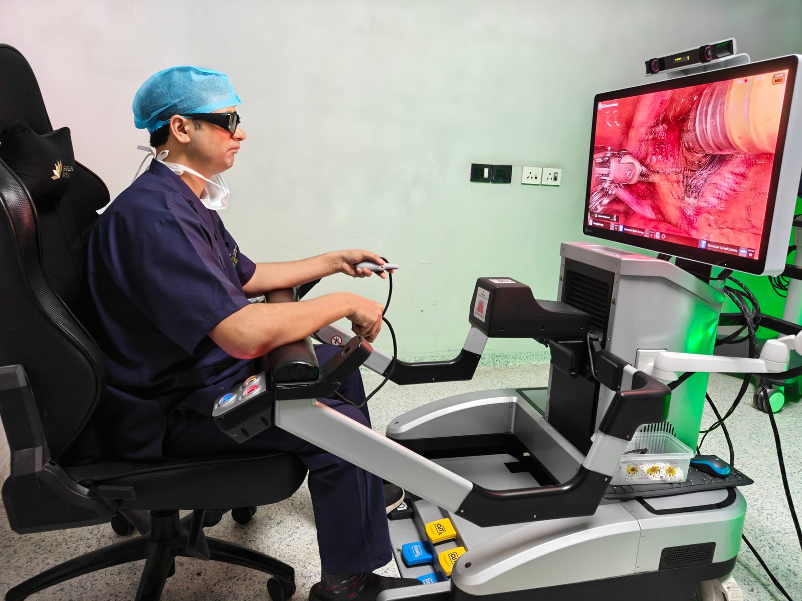 Dr. Vivek Vasudeo Services